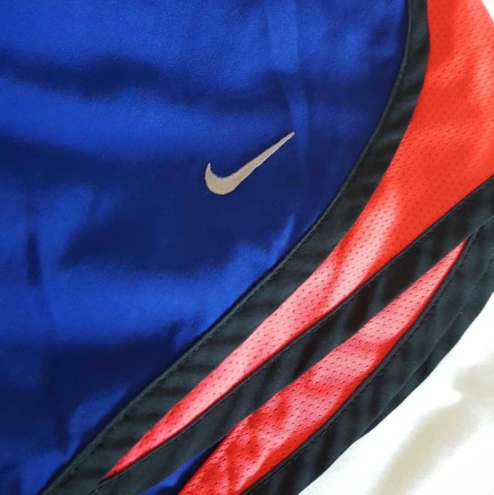 Nike Dri-Fit Shorts - Picture 2 of 3